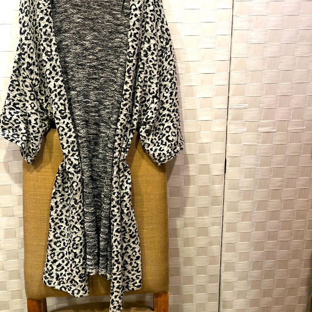 H&M short sleeved kimono